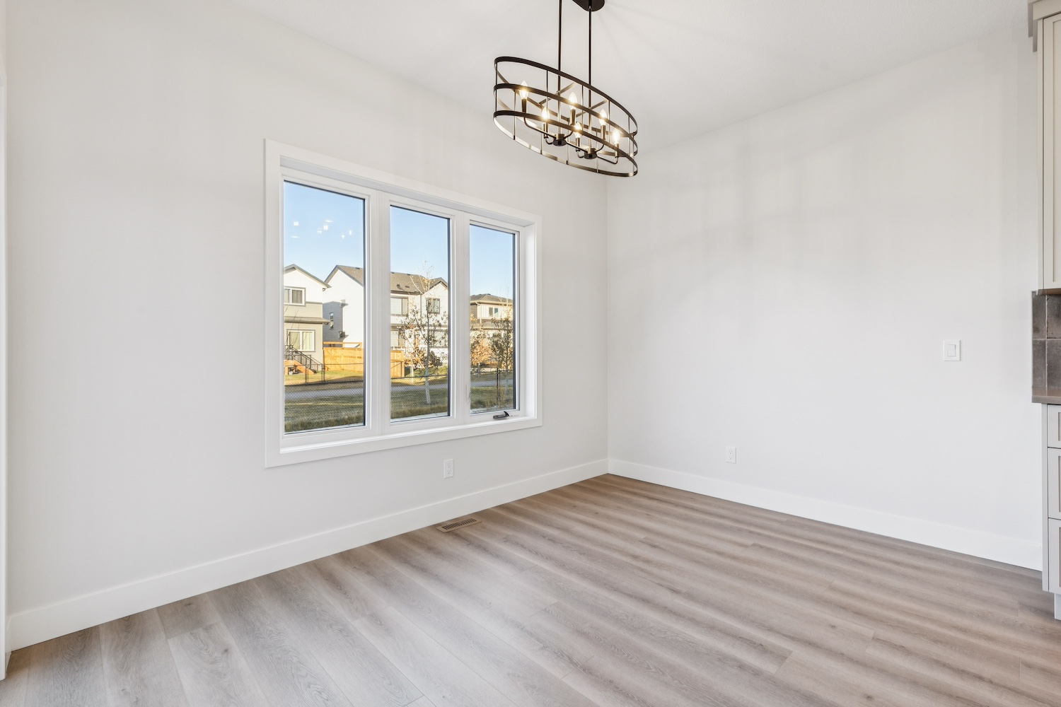 10.28.2025 - R Space - 120 Quartz Cres-25