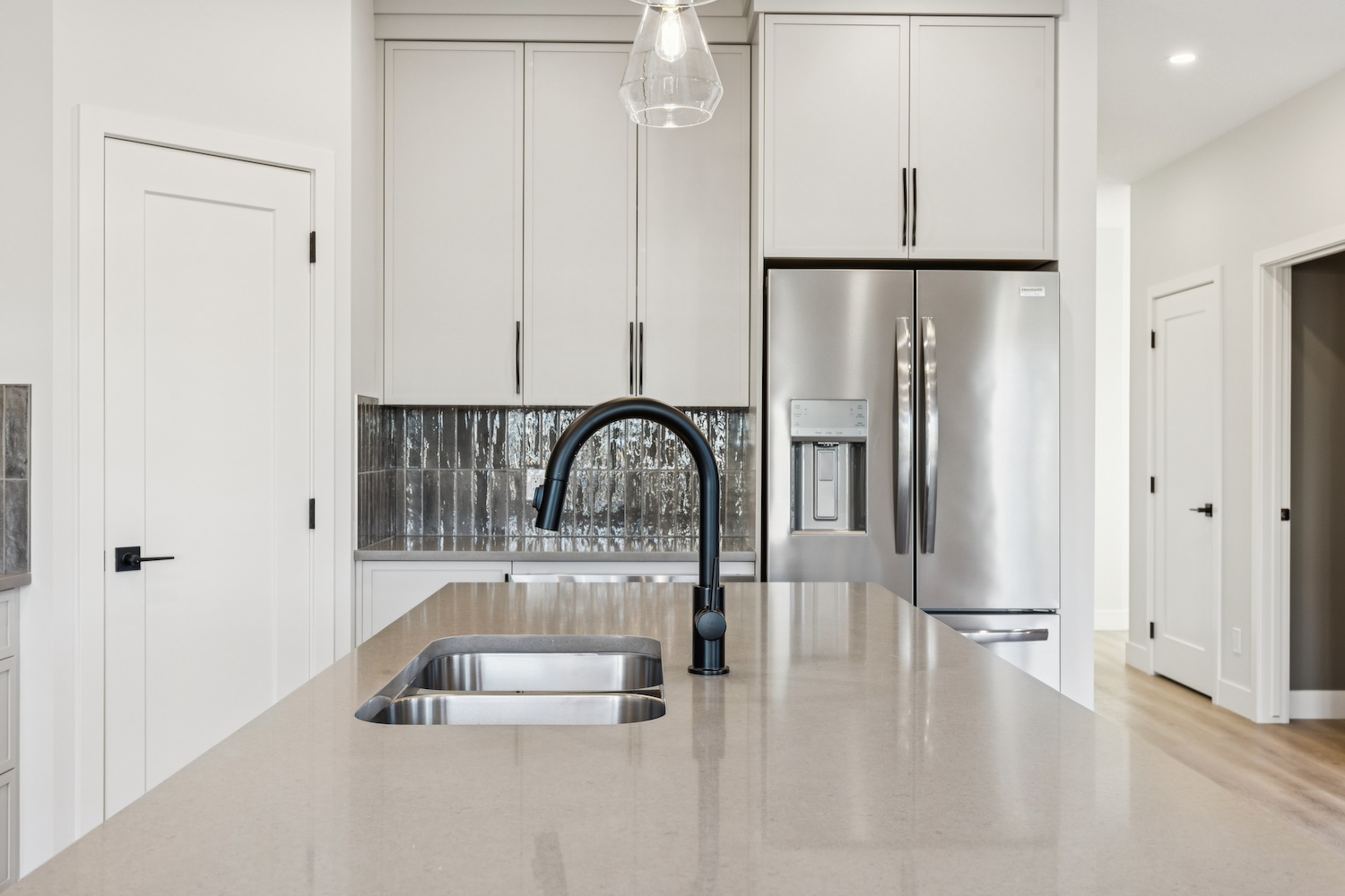 10.28.2025 - R Space - 120 Quartz Cres-29