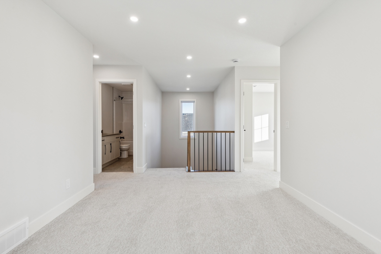 10.28.2025 - R Space - 120 Quartz Cres-36