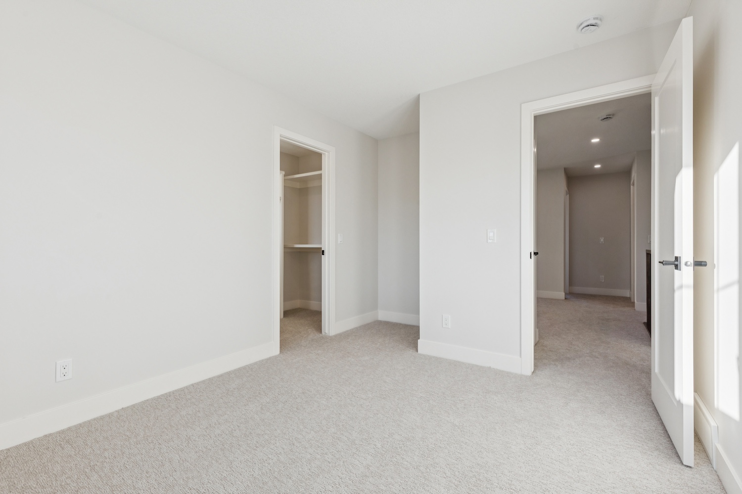 10.28.2025 - R Space - 120 Quartz Cres-48